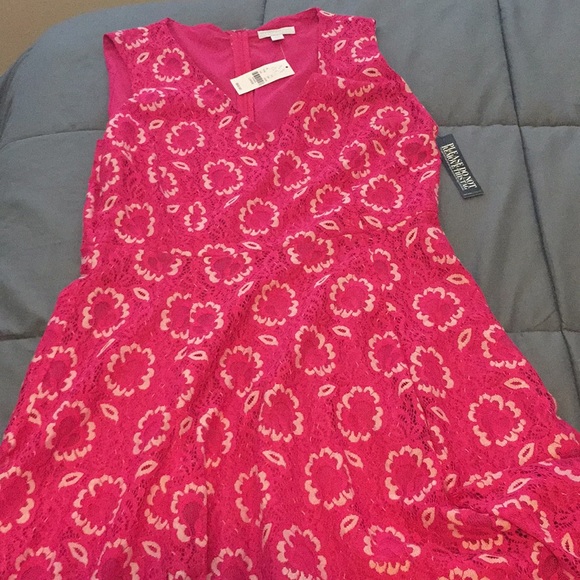 Pink NY&CO dress - Picture 3 of 4
